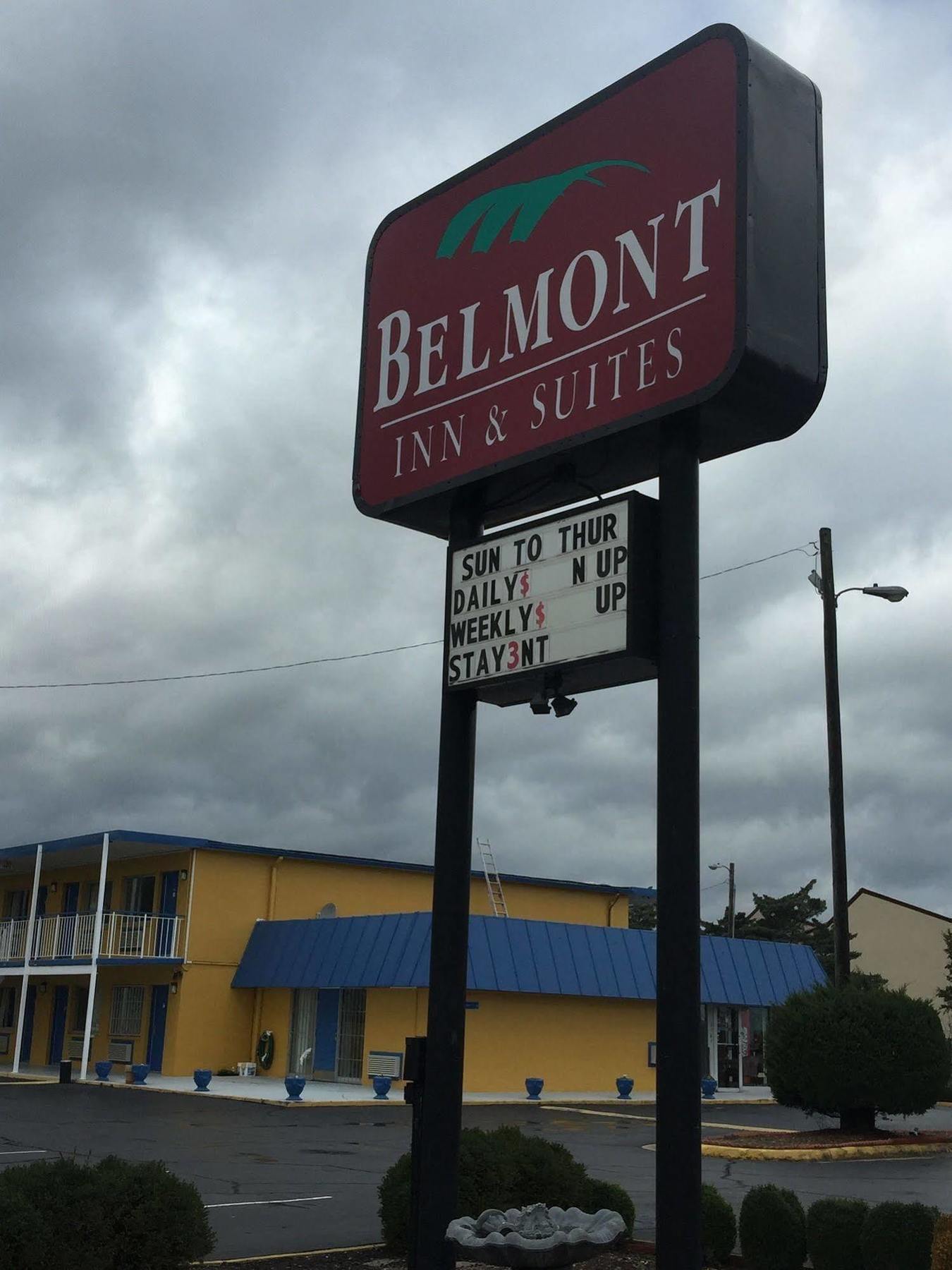 Belmont Inn And Suites Hampton Bagian luar foto